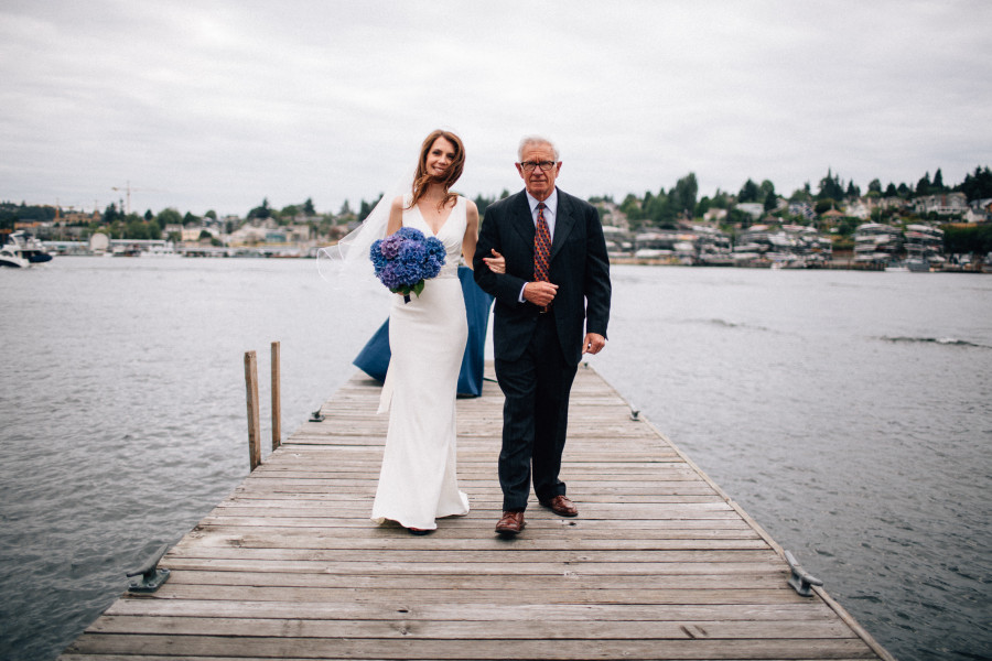 lake union yacht club wedding photos