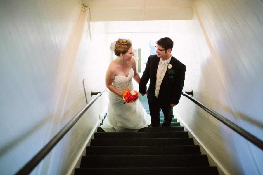 bride and groom photos seattle