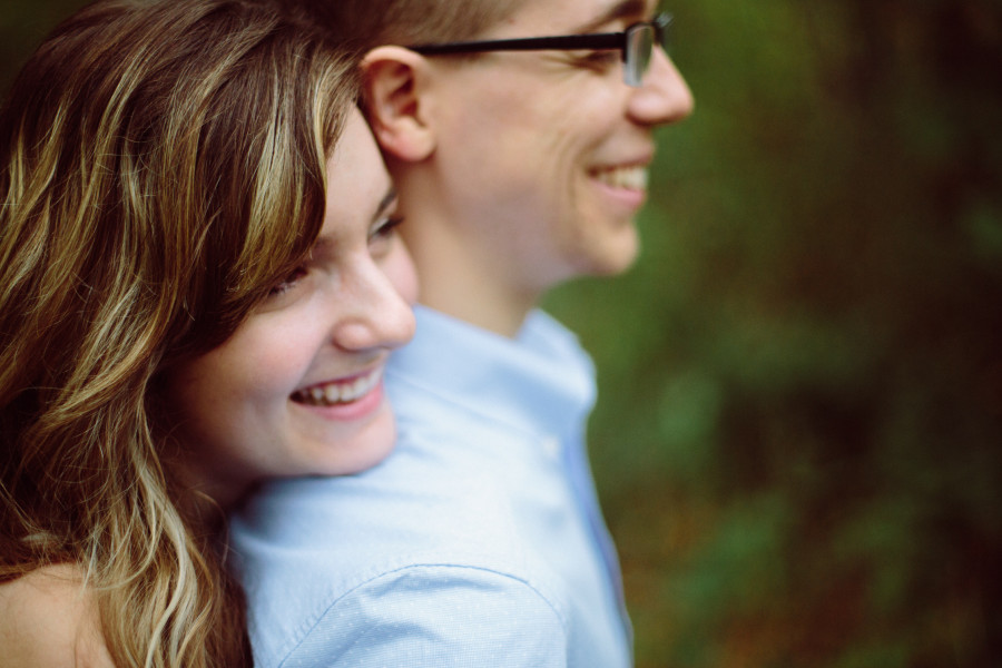 engagement photos at discovery park-022