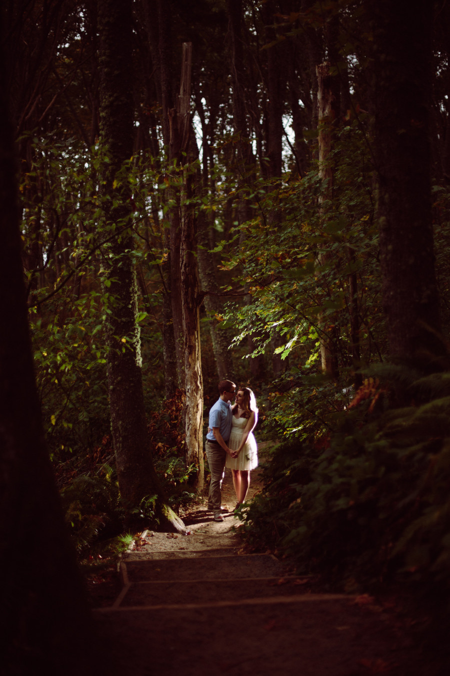 engagement photos at discovery park-027