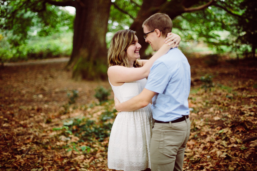 engagement photos at discovery park-030