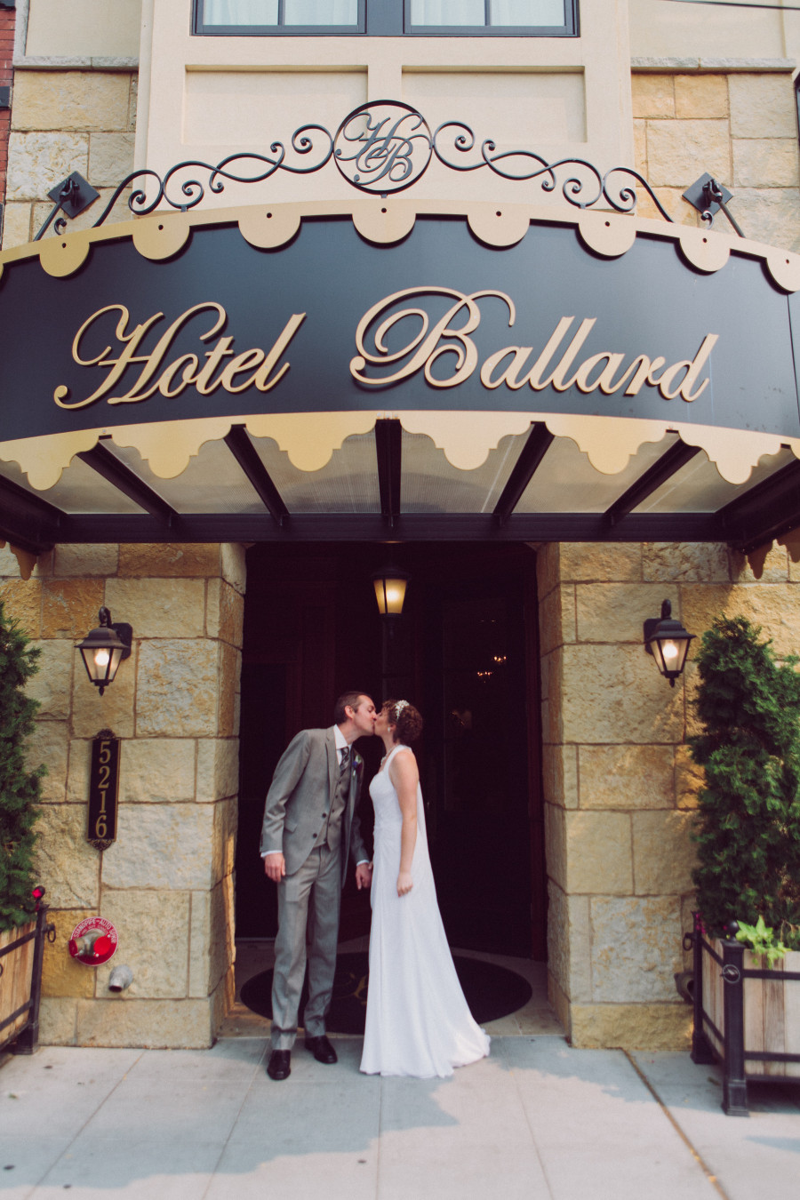 hotel ballard wedding photos