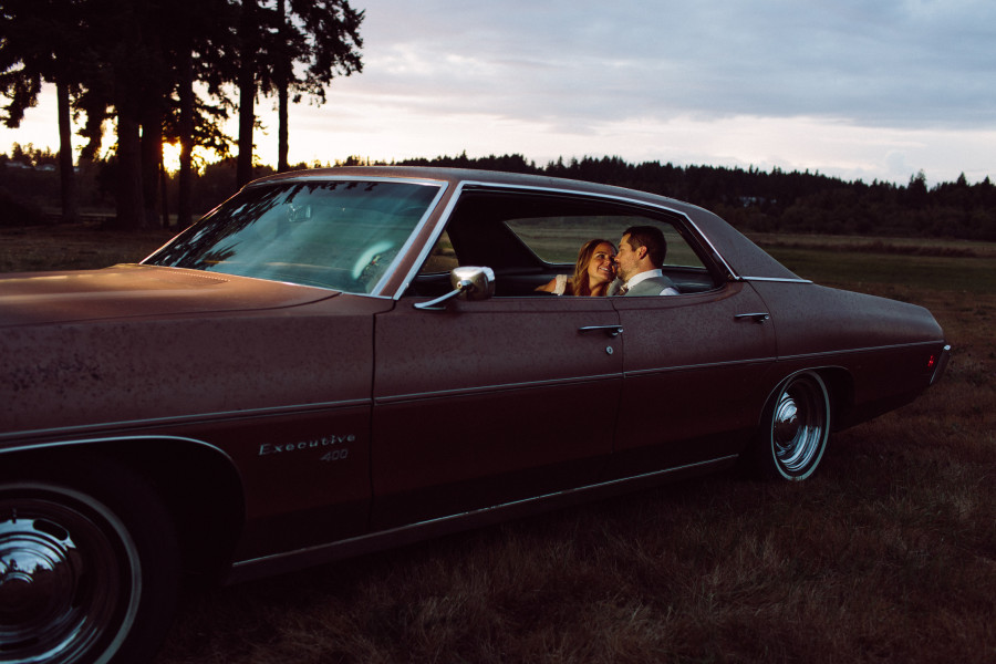 vintage car wedding photos